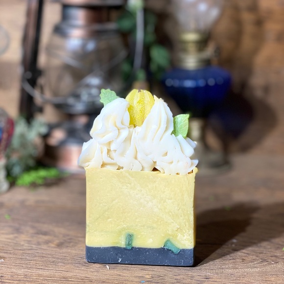 Gone Bananas Artisan Soap - Picture 1 of 3